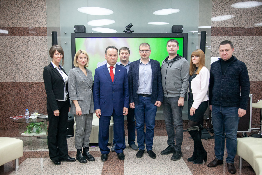 Председатель Центрально-Черноземного банка ПАО Сбербанк Владимир Салмин встретился с редакторами СМИ.